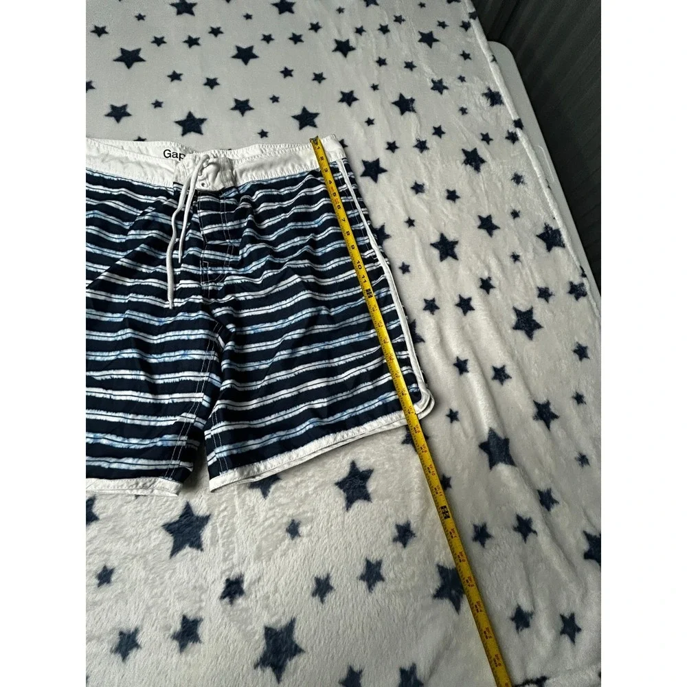 Gap Mens XL Blue White Striped Swim Trunks Board Shorts Drawstring Lined